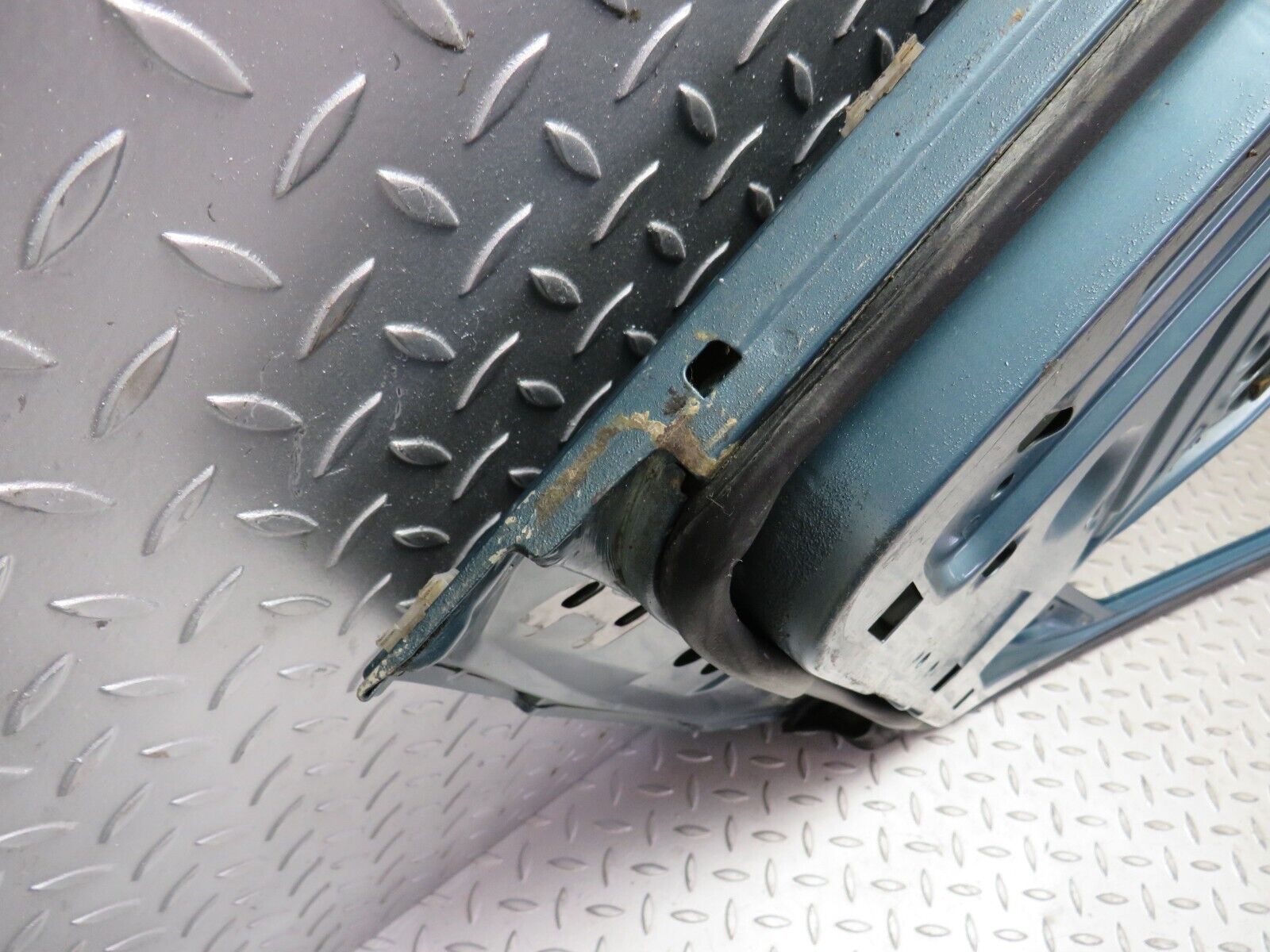 30827 Mercedes-Benz W201 190E 2.0L Front Left Door