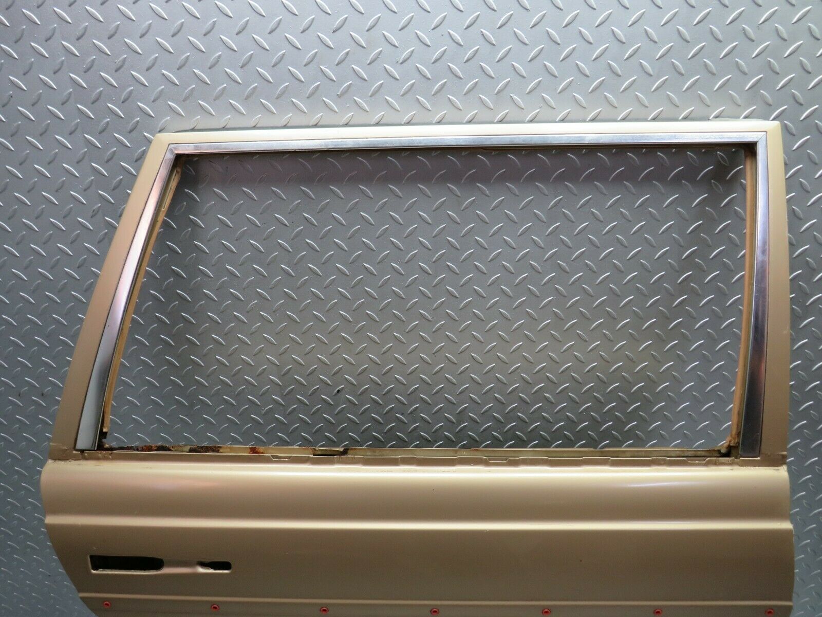 22106 Mercedes-Benz S123 280TE Wagon Rear Right Door