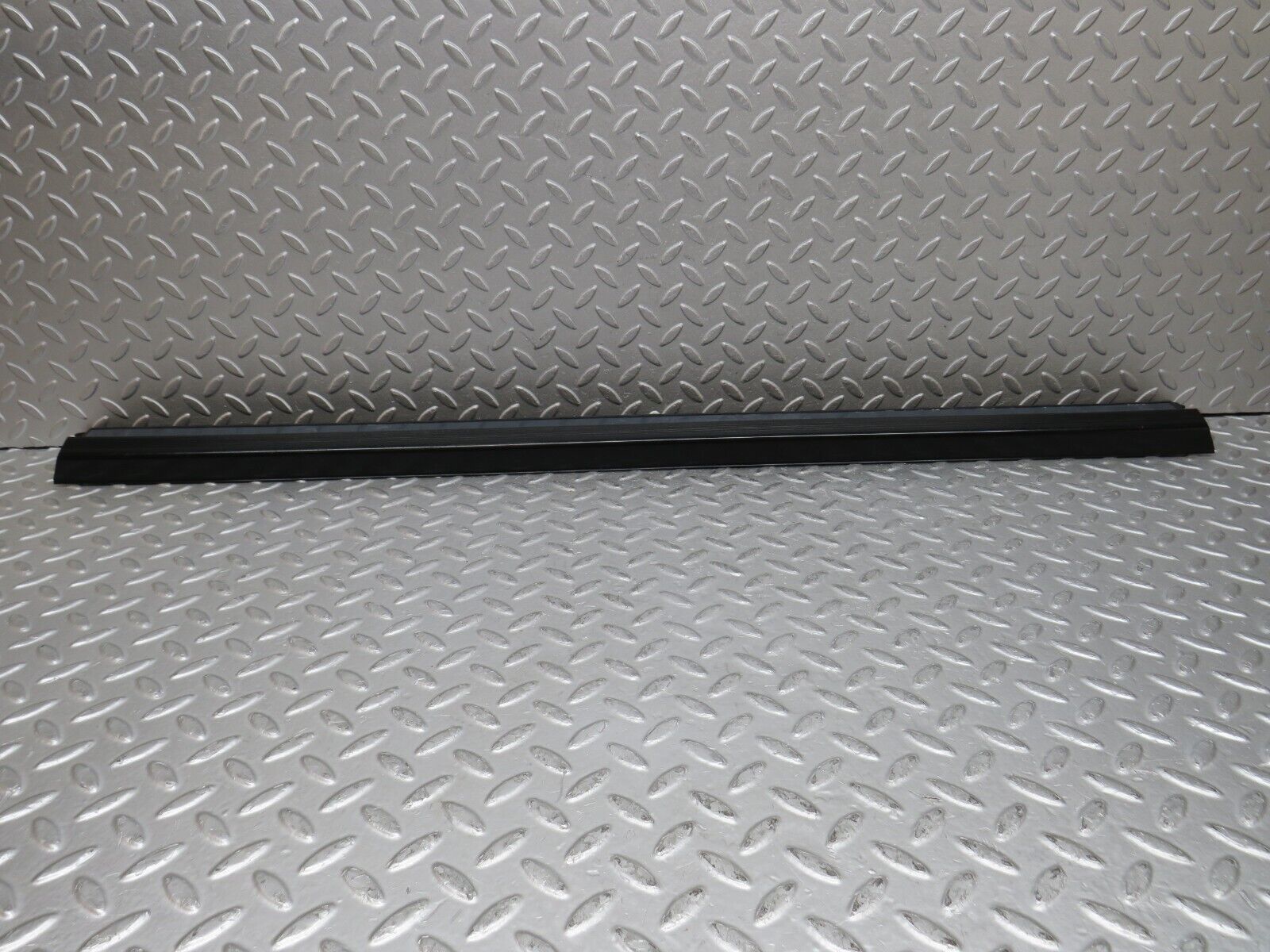 37867 Mercedes-Benz A124 320E Cabriolet Right Door Sill Trim Black