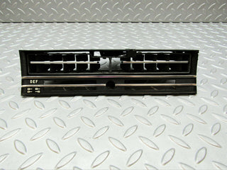 W115 dashboard centre air vent used OEM