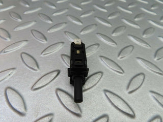 6101 Mercedes-Benz W126 380SE Door Contact Switch 0015458714
