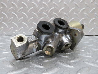 W124 Wagon brake master cylinder used OEM
