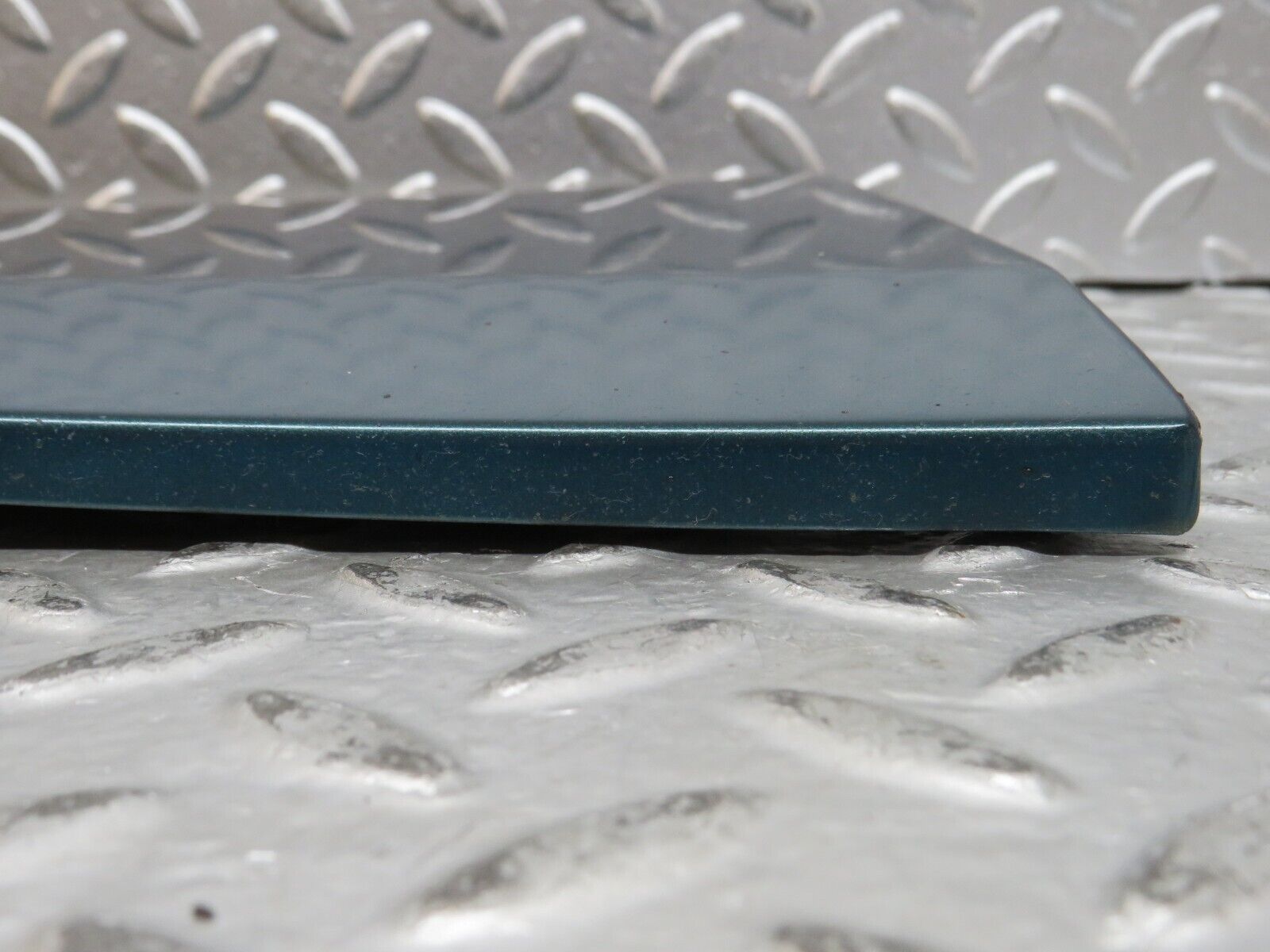 27658 Mercedes-Benz S124 300TE Front Left Fender Wing Moulding Trim 1246901340