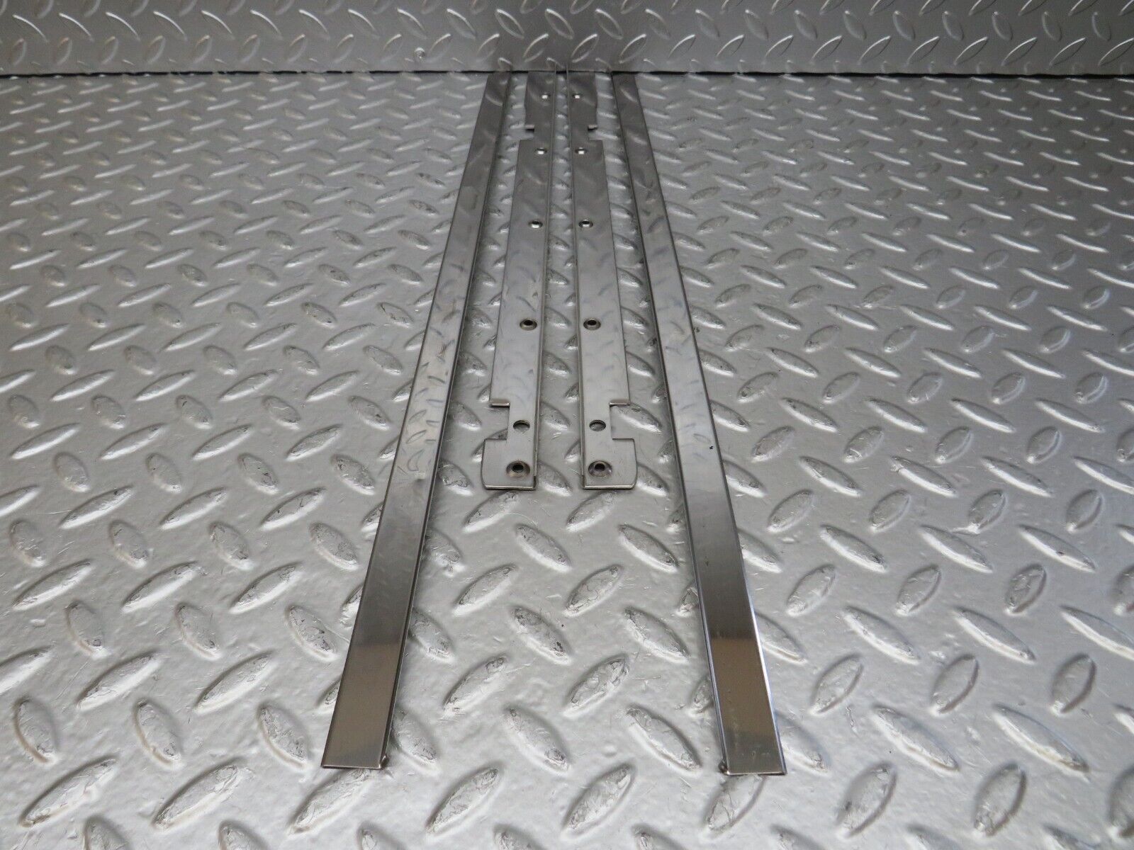 25805 Mercedes-Benz W124 280E Sunroof Chrome Trim Set