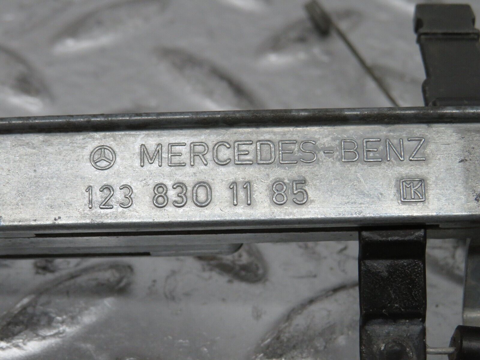26837 Mercedes-Benz W123 240D Heater Slider Control 1238301185