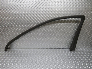 35285 Mercedes-Benz W221 Front Right Door Window Frame Trim 2217250271