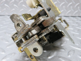 31361 Mercedes-Benz S124 220TE Wagon Tailgate Lock Mechanism