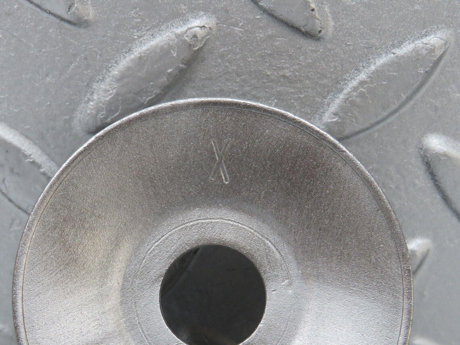 35937 Mercedes-Benz W108 Handbrake Cable Pulley
