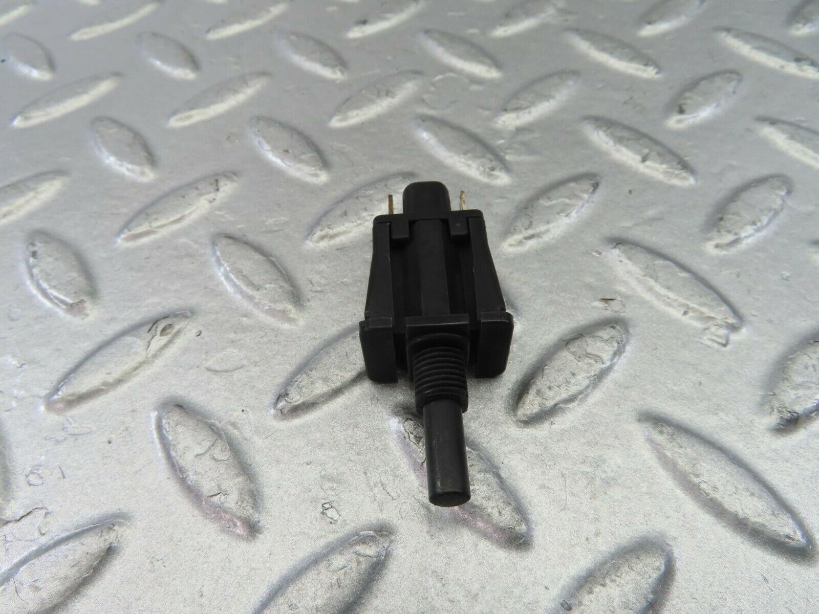 10738 Mercedes-Benz W123 230E Door Contact Switch 2018201110