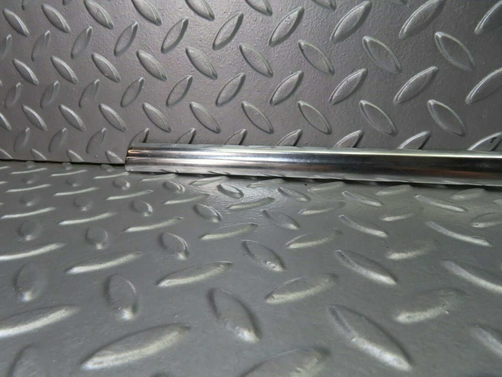 10818 Mercedes-Benz W123 230E Rear Right Door Chrome Moulding Trim