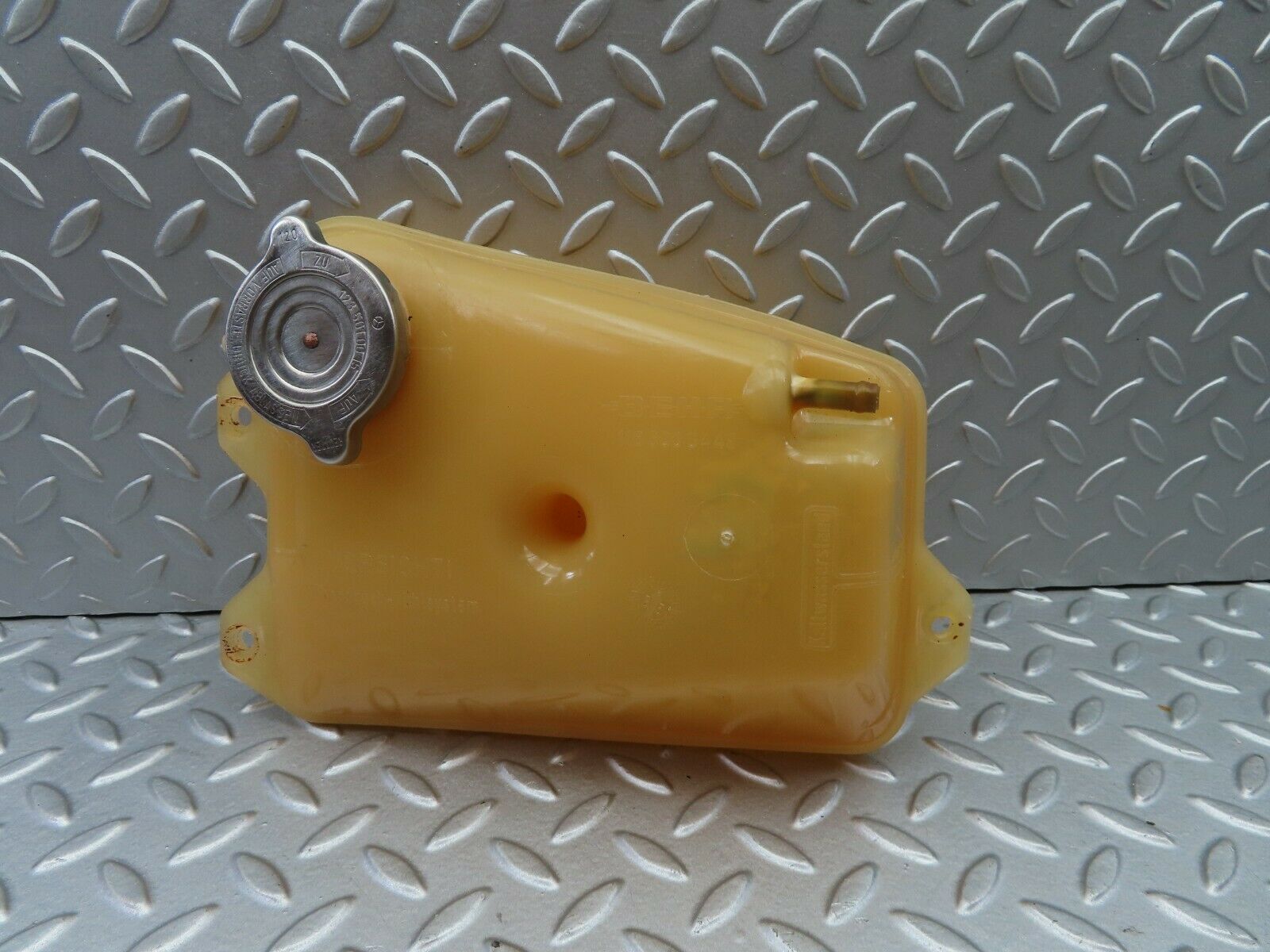 6093 Mercedes-Benz W126 380SE Coolant Tank 1165000449
