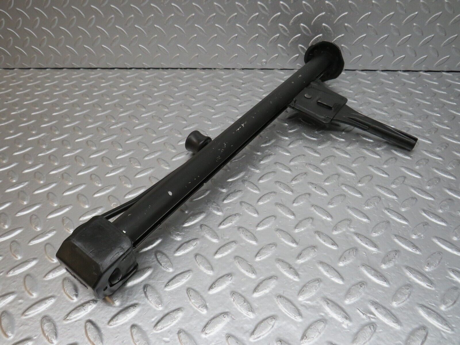 33188 Mercedes-Benz W124 Car Jack Bilstein 1245830315