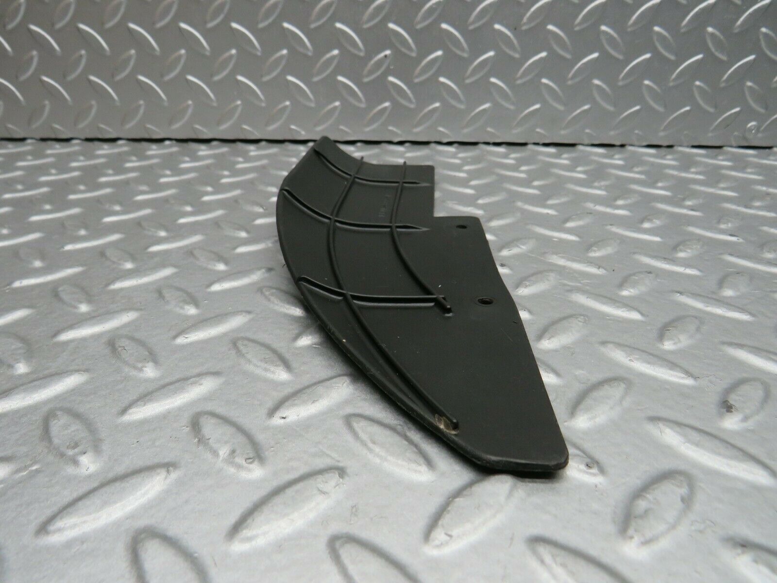 22299 Mercedes-Benz S123 280TE Rear Right Fender Wing Splash Guard 1236821171