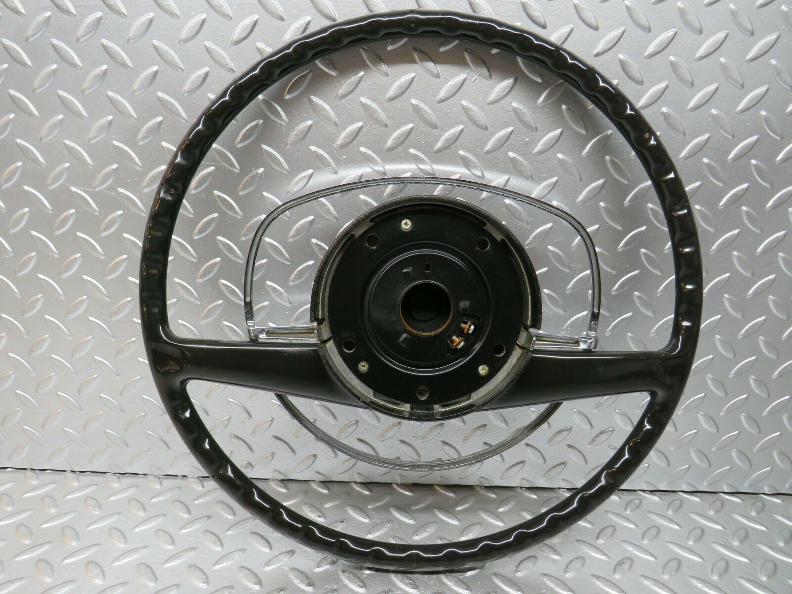 24529 Mercedes-Benz W108 Steering Wheel