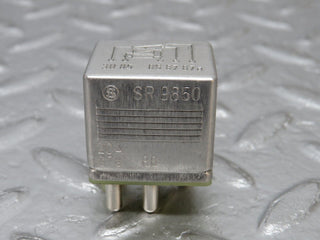 32405 Mercedes-Benz S124 300TE Wagon Multi Purpose Relay 0015420219