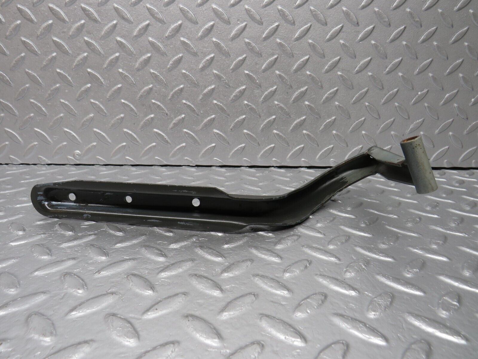 39084 Mercedes-Benz R107 500SL Coupe Soft Top Lid Hinge Right Side