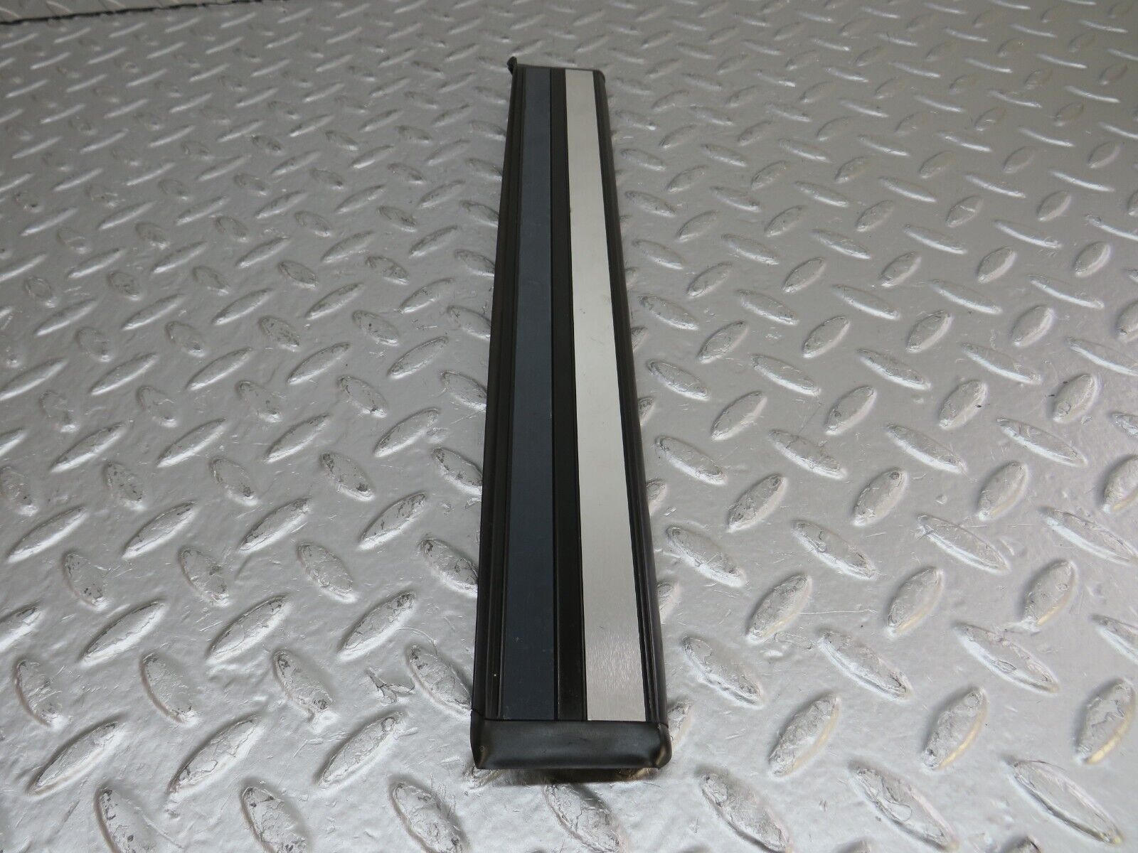33251 Mercedes-Benz W202 C180 Rear Door Sill Trim 2026800335