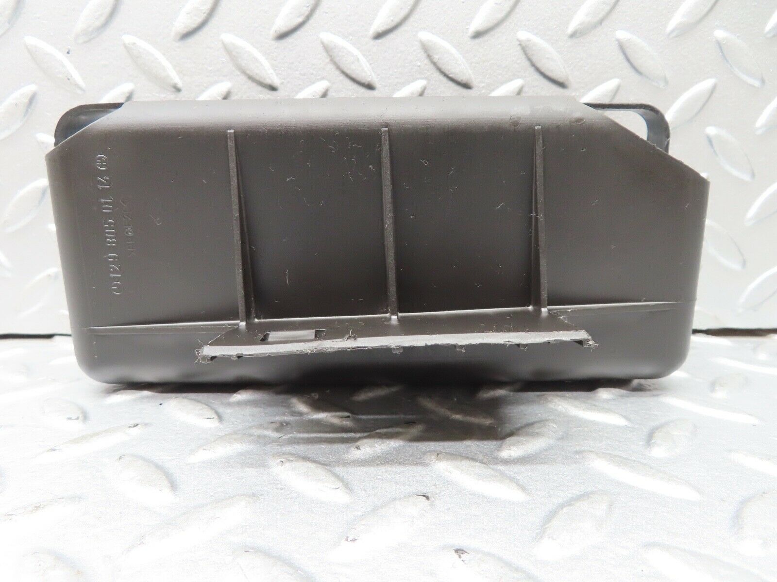 17264 Mercedes-Benz R129 300SL Coupe Central Locking Vacuum Pump Bracket