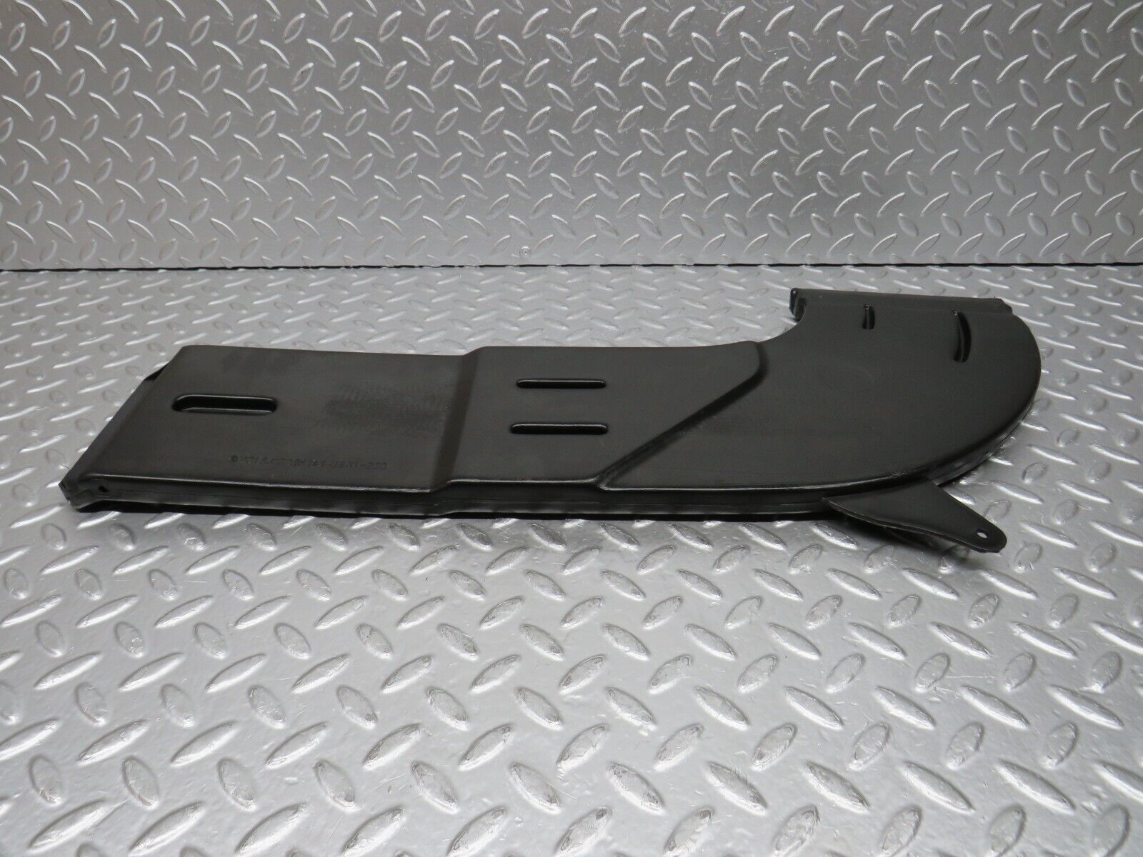 30725 Mercedes-Benz W201 190E 2.0L Dashboard Duct 2018310346