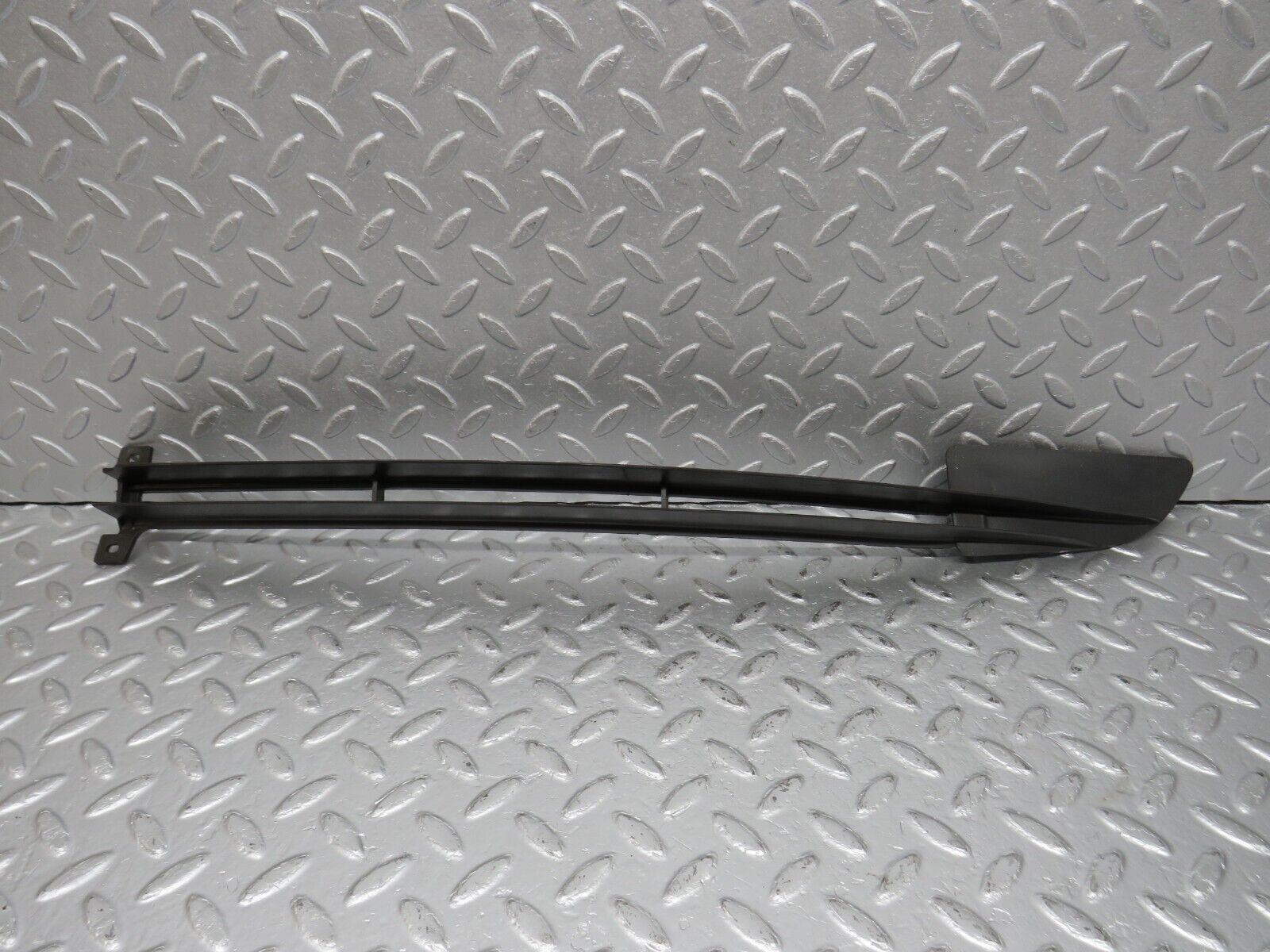 40636 Mercedes-Benz W123 300D Front Bumper Lower Grill Left 1238880123