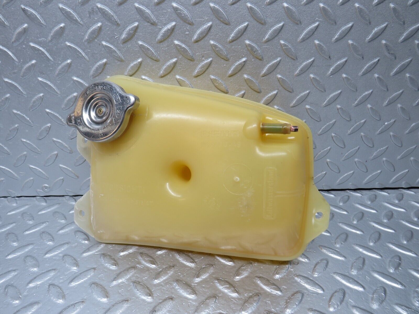 39092 Mercedes-Benz R107 500SL Coupe Coolant Reservoir Tank Behr 1165000449