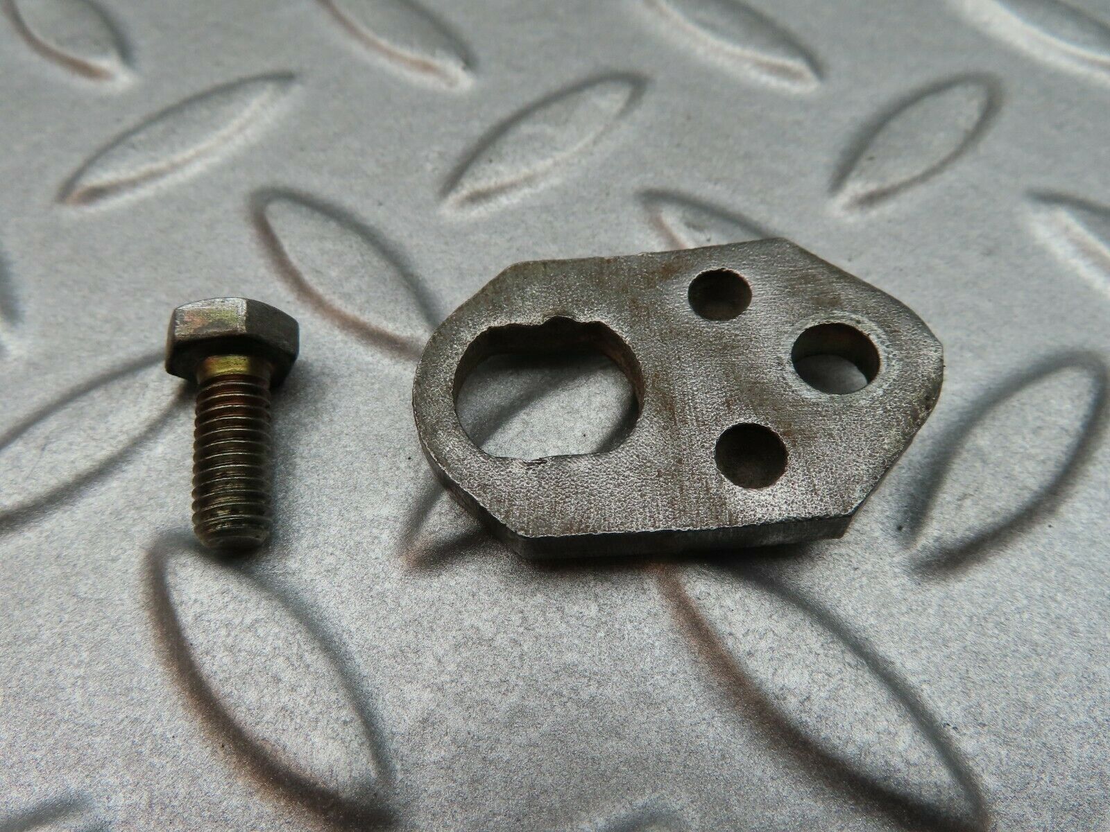 5131 Mercedes-Benz R107 350SL Coupe Fuel Injector Bracket