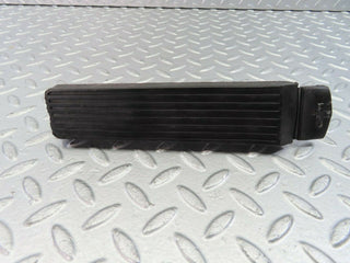 W123 accelerator pedal with rubber used OEM