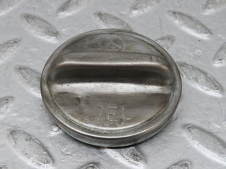 W108 engine oil filler cap used OEM
