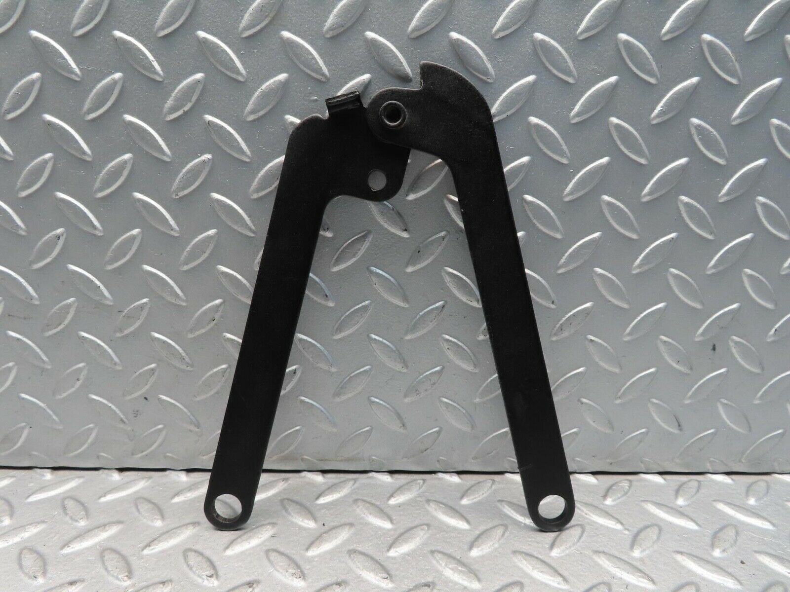 11807 Mercedes-Benz R107 450SL Bonnet Hinge Right Side