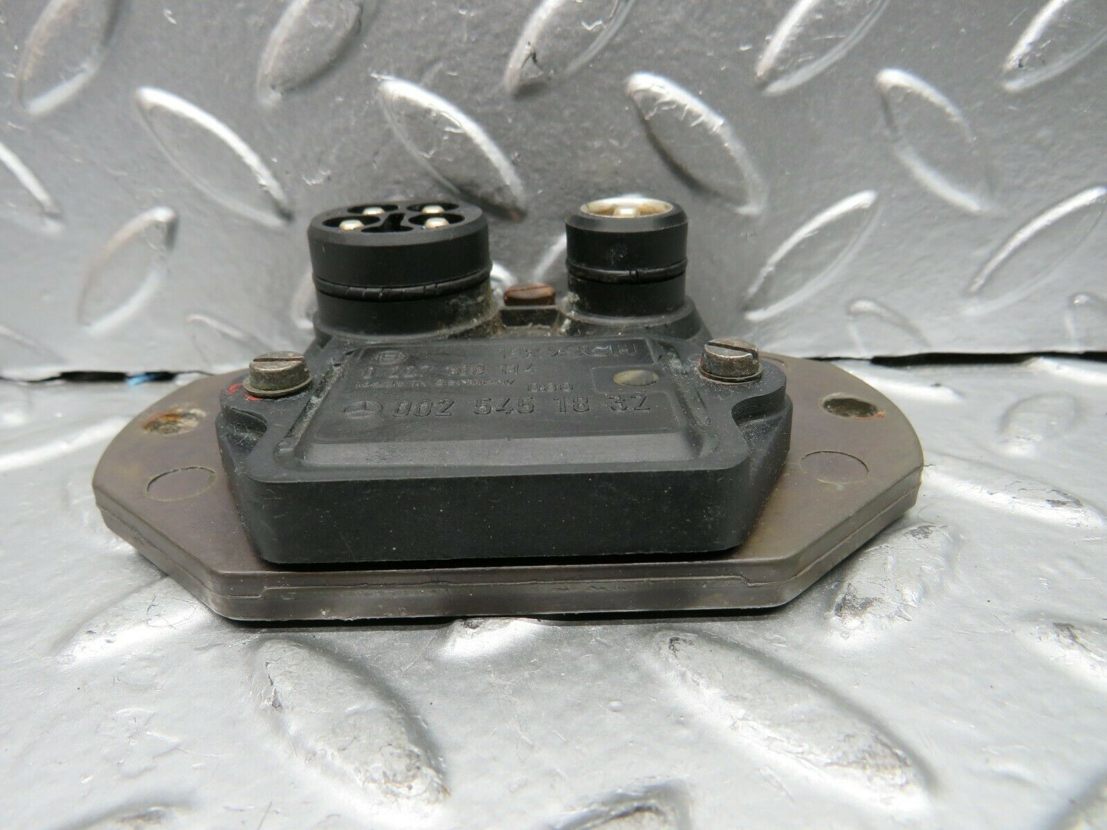 22954 Mercedes-Benz C123 230CE Coupe Ignition Control Unit Bosch 0025451832