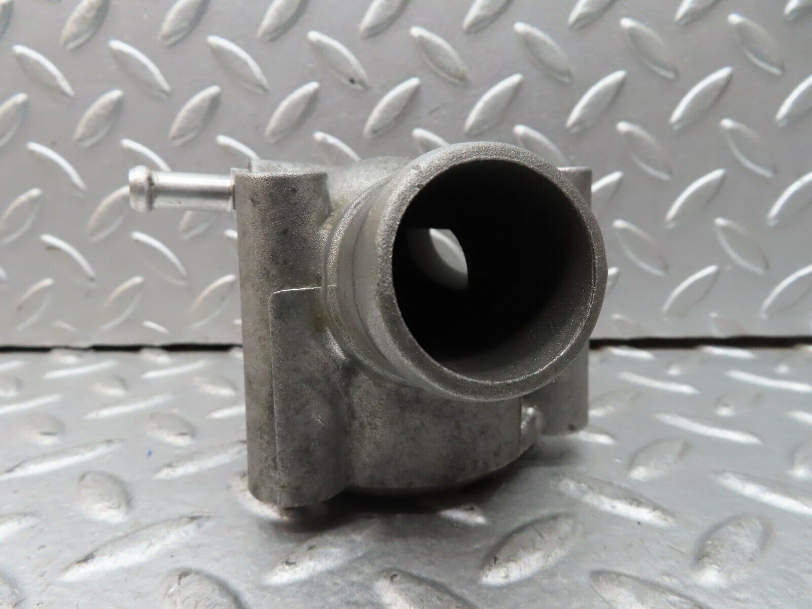 19540 Mercedes-Benz C140 CL420 Coupe Thermostat Housing 1192011530