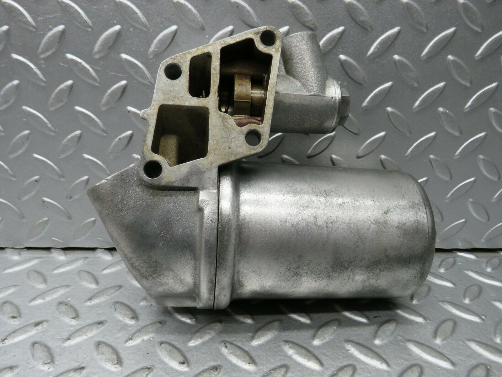 22160 Mercedes-Benz S123 280TE Wagon Oil Filter Housing 1101801502