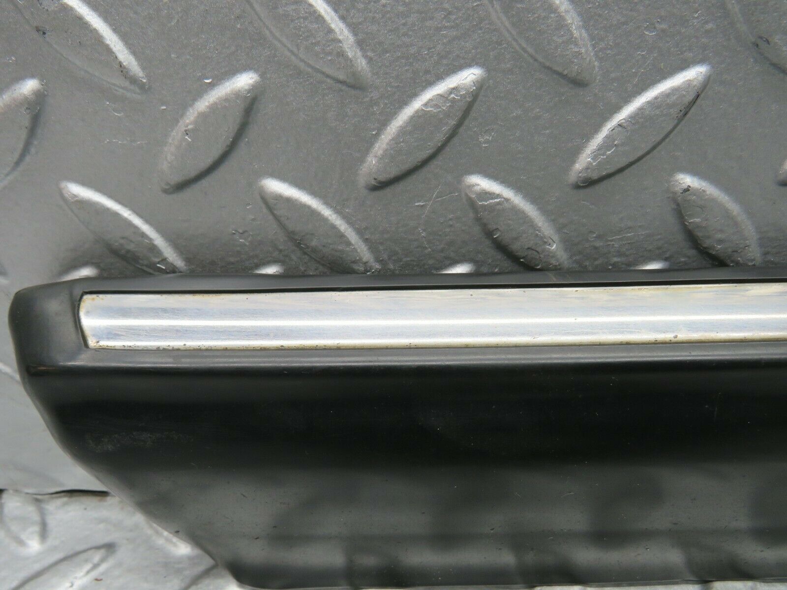 22024 Mercedes-Benz S123 280TE Front Left Fender Wing Lower Moulding Trim