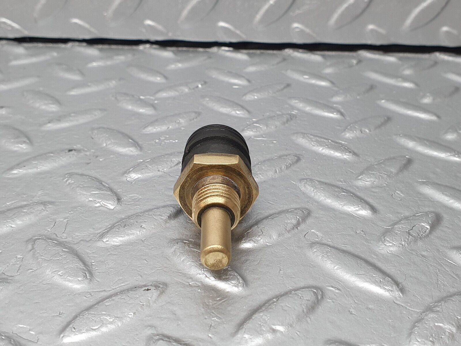 41325 Mercedes-Benz W126 420SE Temperature Sensor VDO