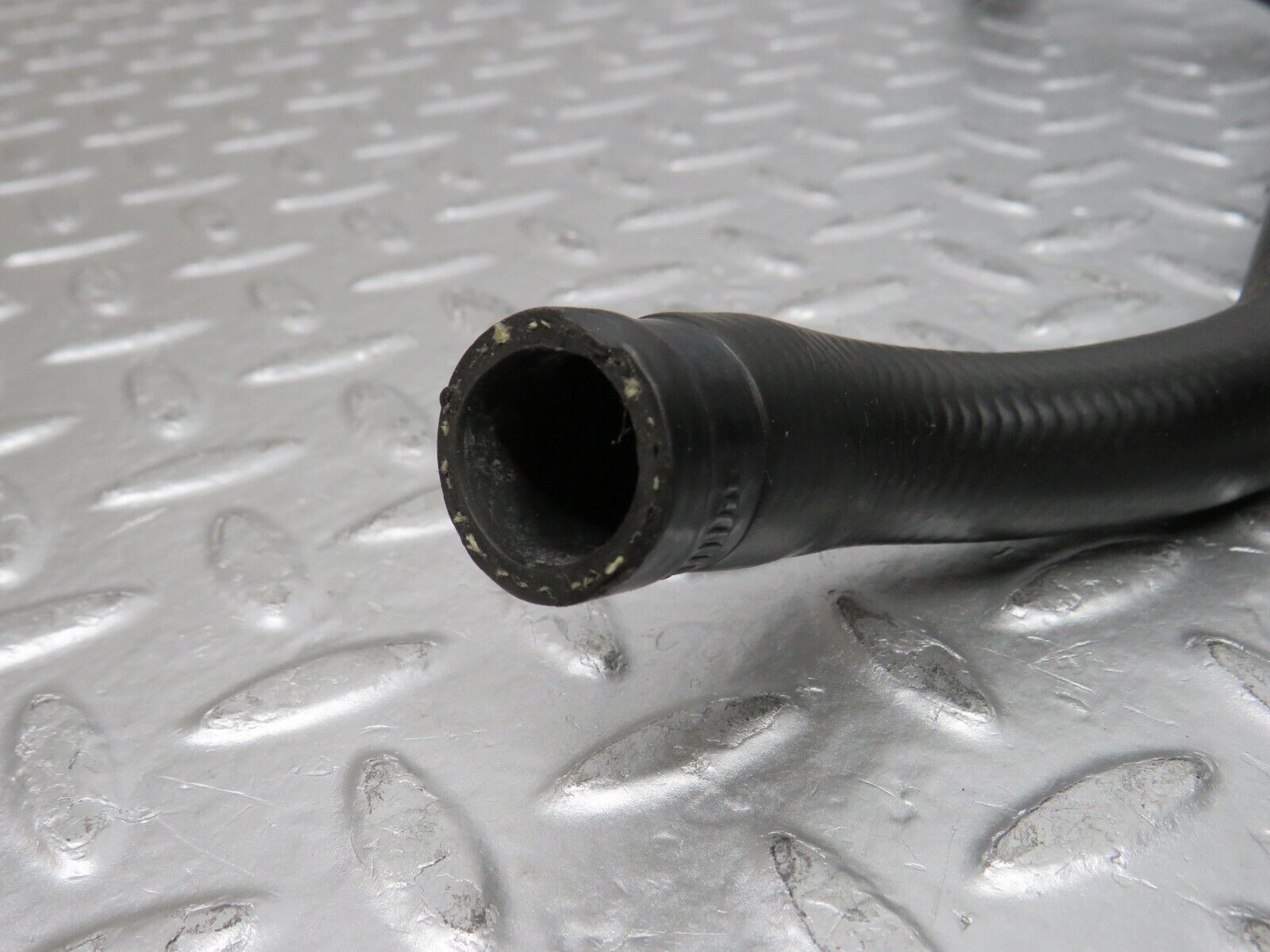 31493 Mercedes-Benz S124 220TE Wagon Radiator Hose Pipe 1248306296