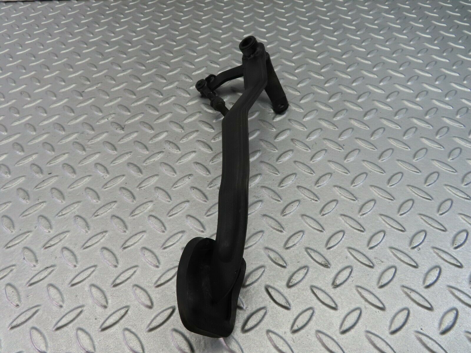 7990 Mercedes-Benz W115 220D Clutch Pedal With Rubber