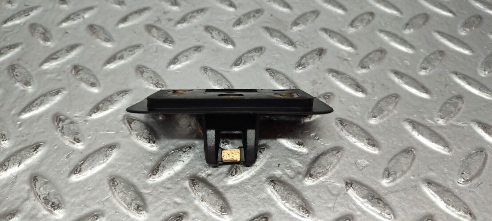26343 Mercedes-Benz C124 220CE Trunk Lock Latch
