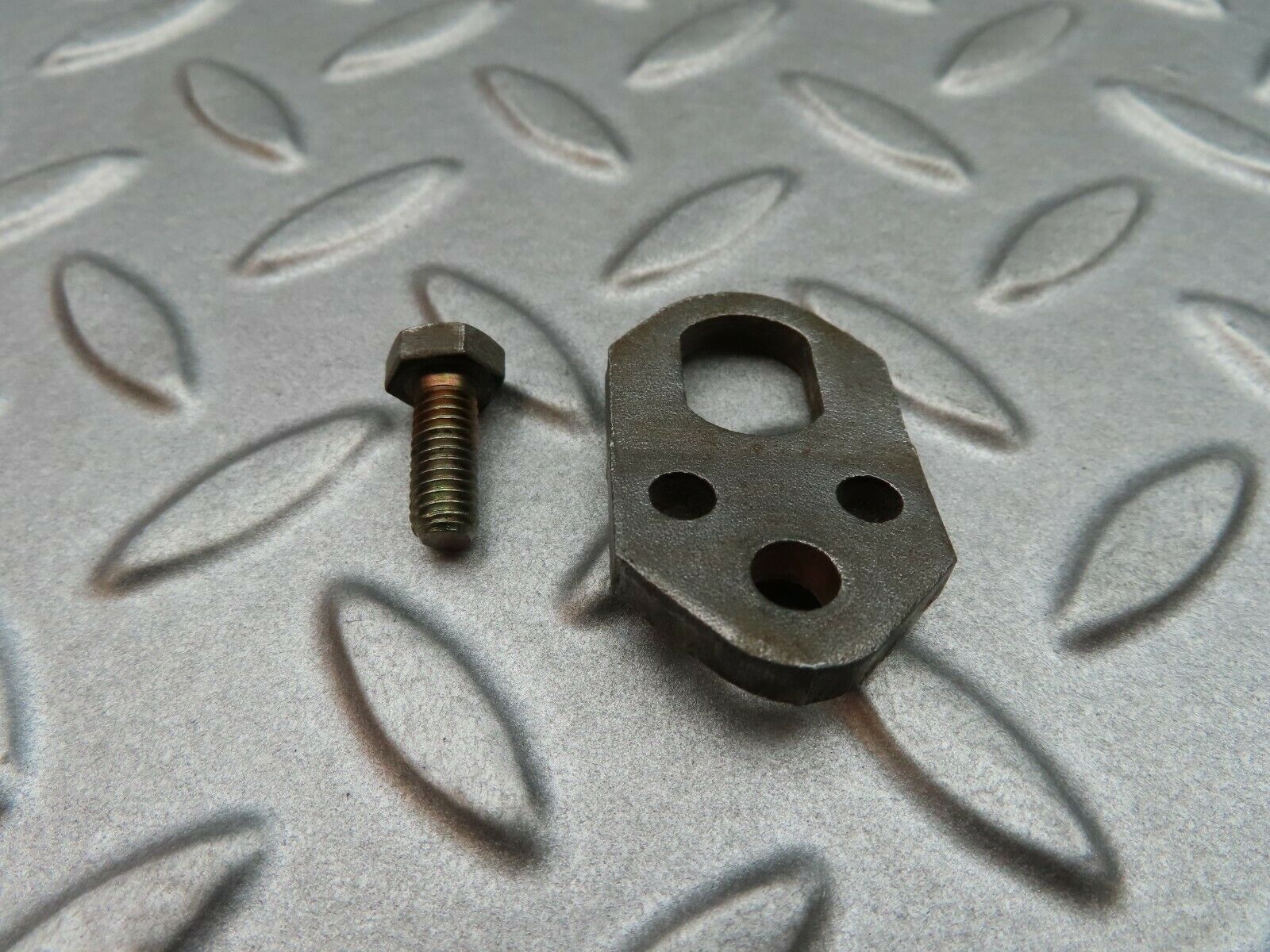 5130 Mercedes-Benz R107 350SL Coupe Fuel Injector Bracket