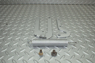 2502 Mercedes-Benz W116 350SE Bonnet Hinge Right Side