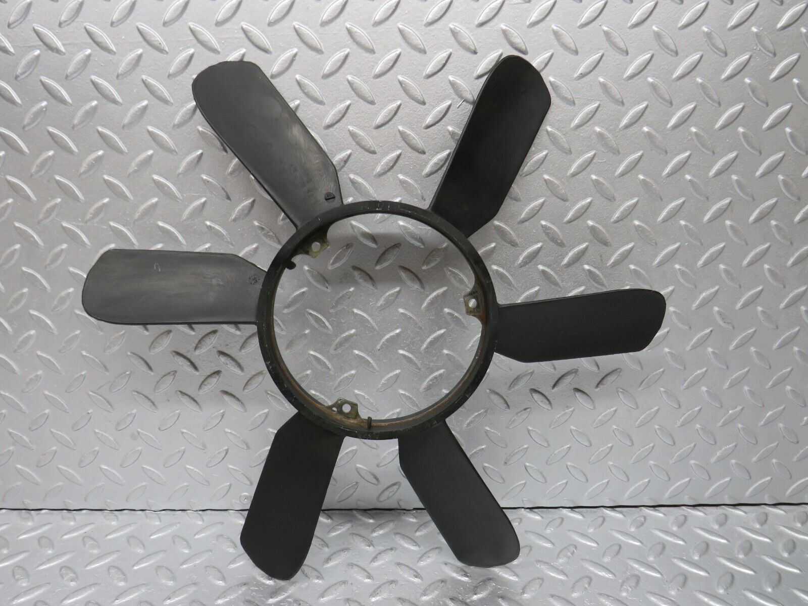 39444 Mercedes-Benz R129 320SL Coupe Engine Cooling Fan 1032000623