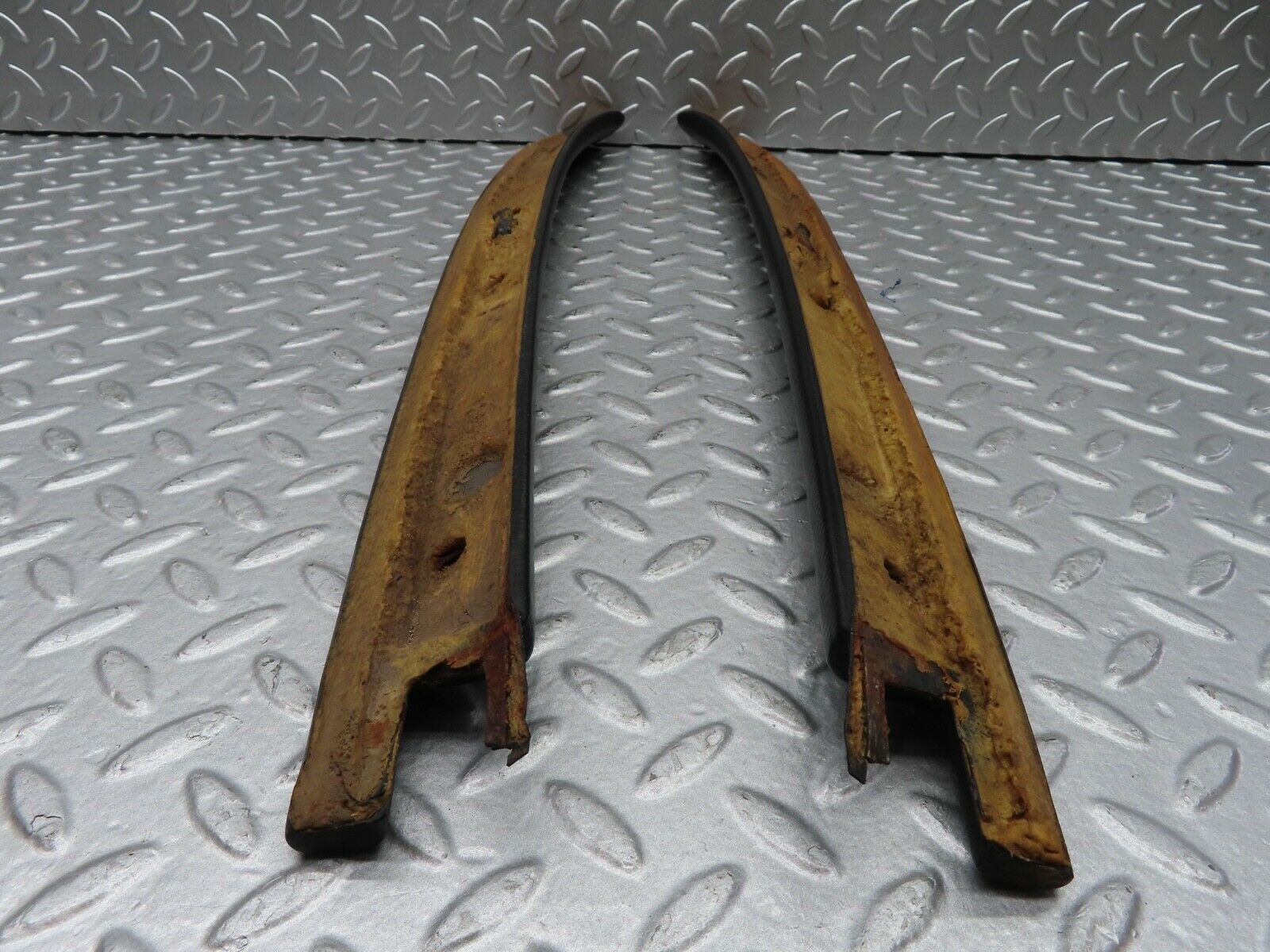 20232 Mercedes-Benz W114 280CE Coupe Front Headlining Roof Panel Black