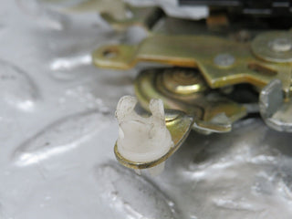 32453 Mercedes-Benz S124 300TE Wagon Front Left Door Lock Mechanism