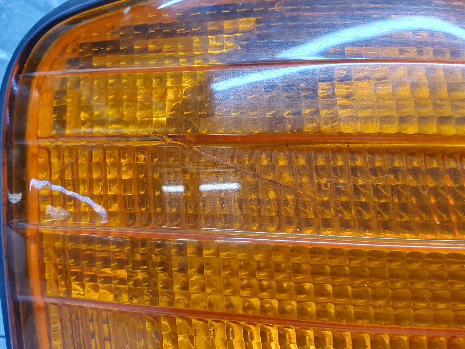 40953 Mercedes-Benz W126 300SE Indicator Light Front Right Bosch 1305233062
