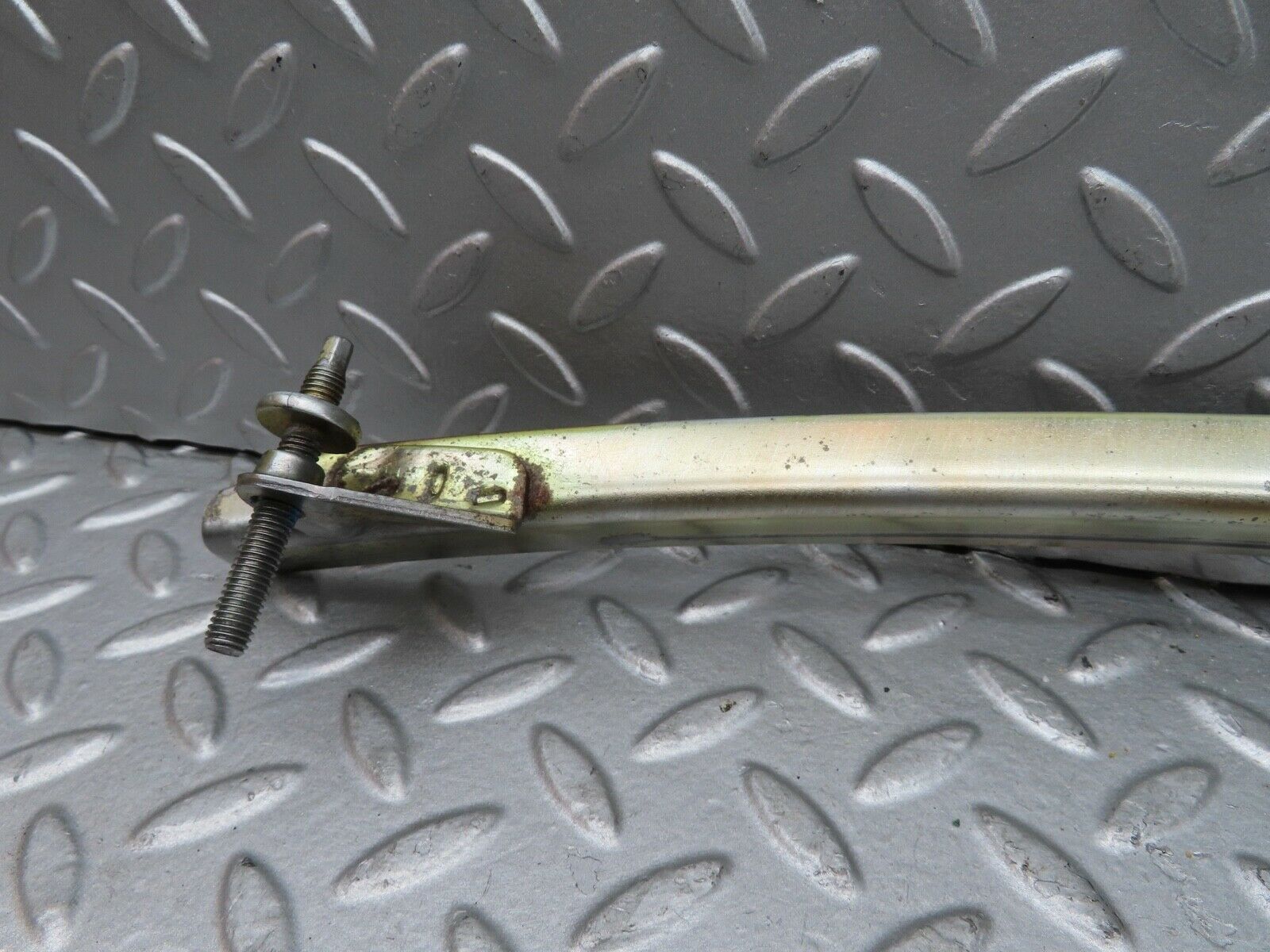 17157 Mercedes-Benz R129 300SL Coupe Right Door Front Window Channel