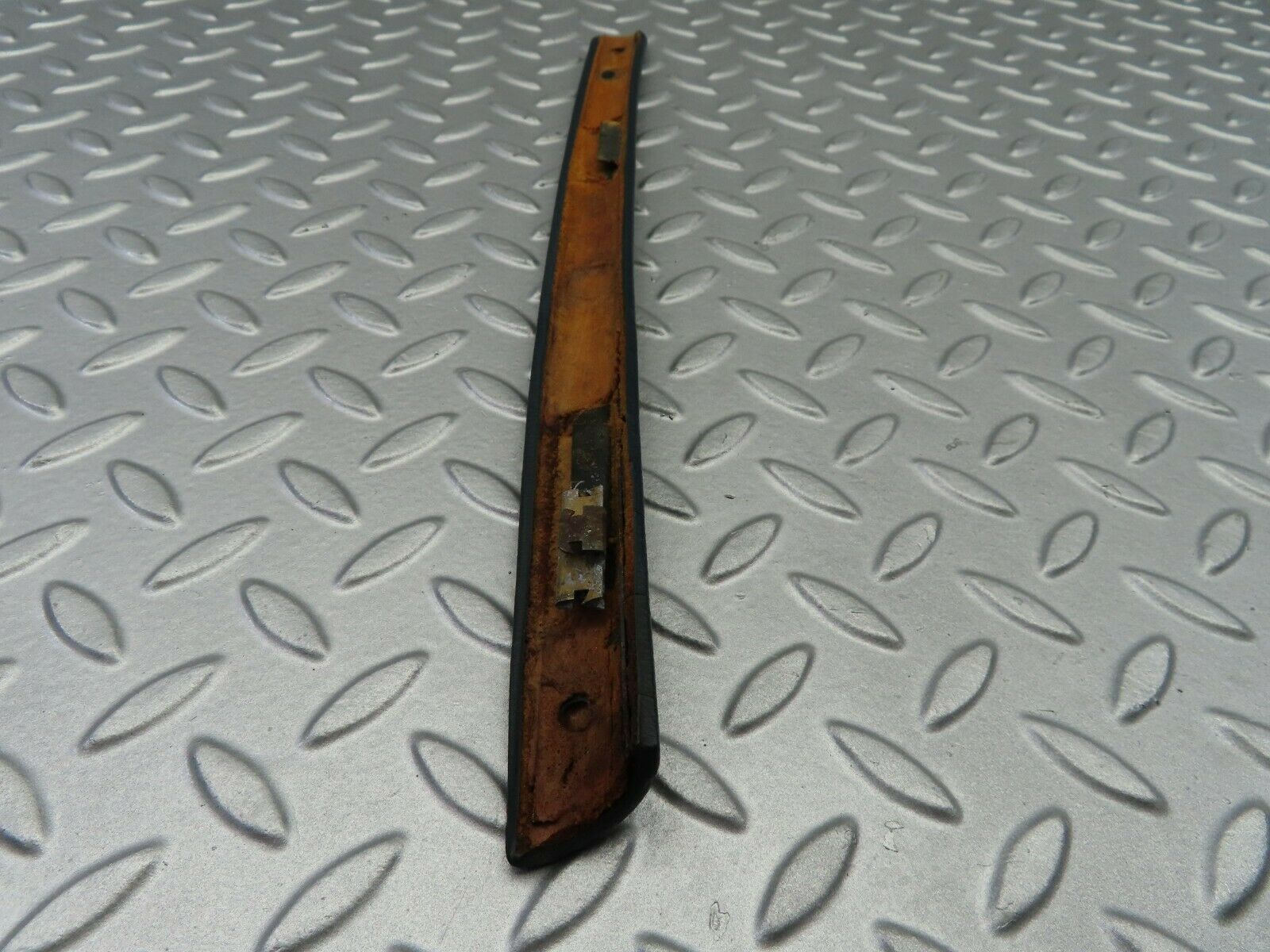 6910 Mercedes-Benz C107 350SLC Coupe Interior Rear Right Quarter Window Cover