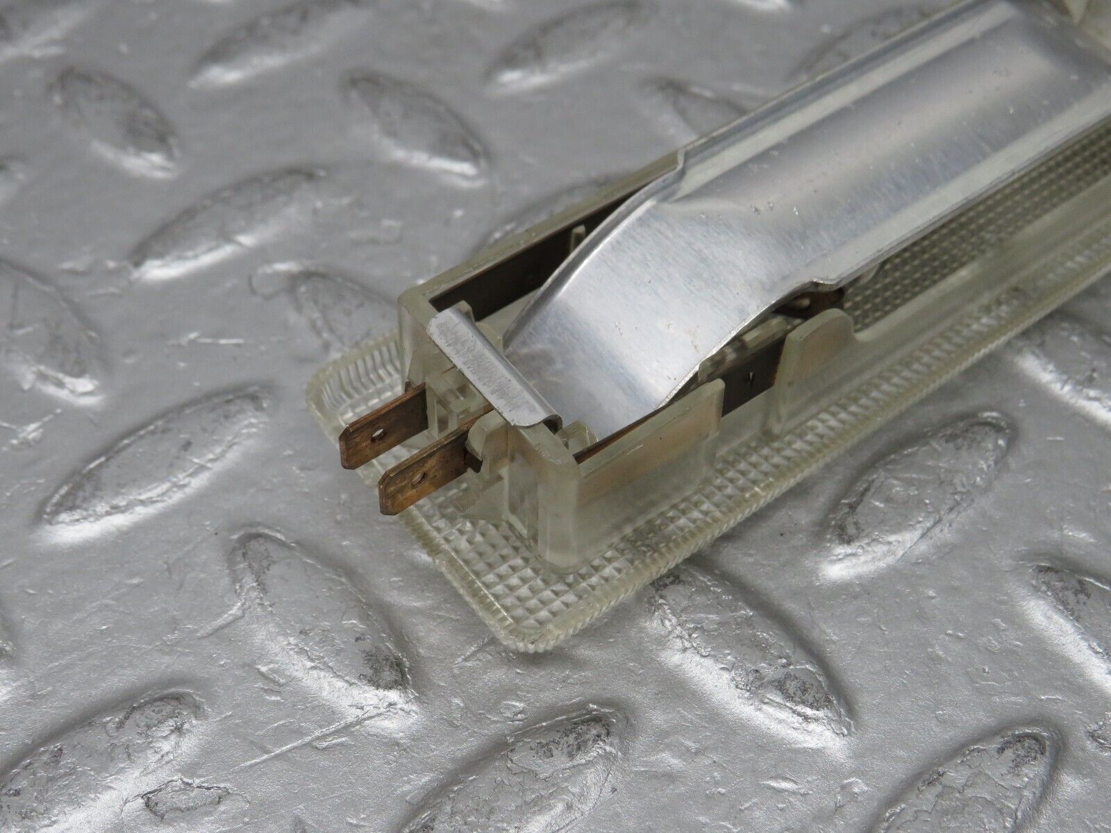 37747 Mercedes-Benz A124 320E Cabriolet Rear Interior Dome Light 0018200601