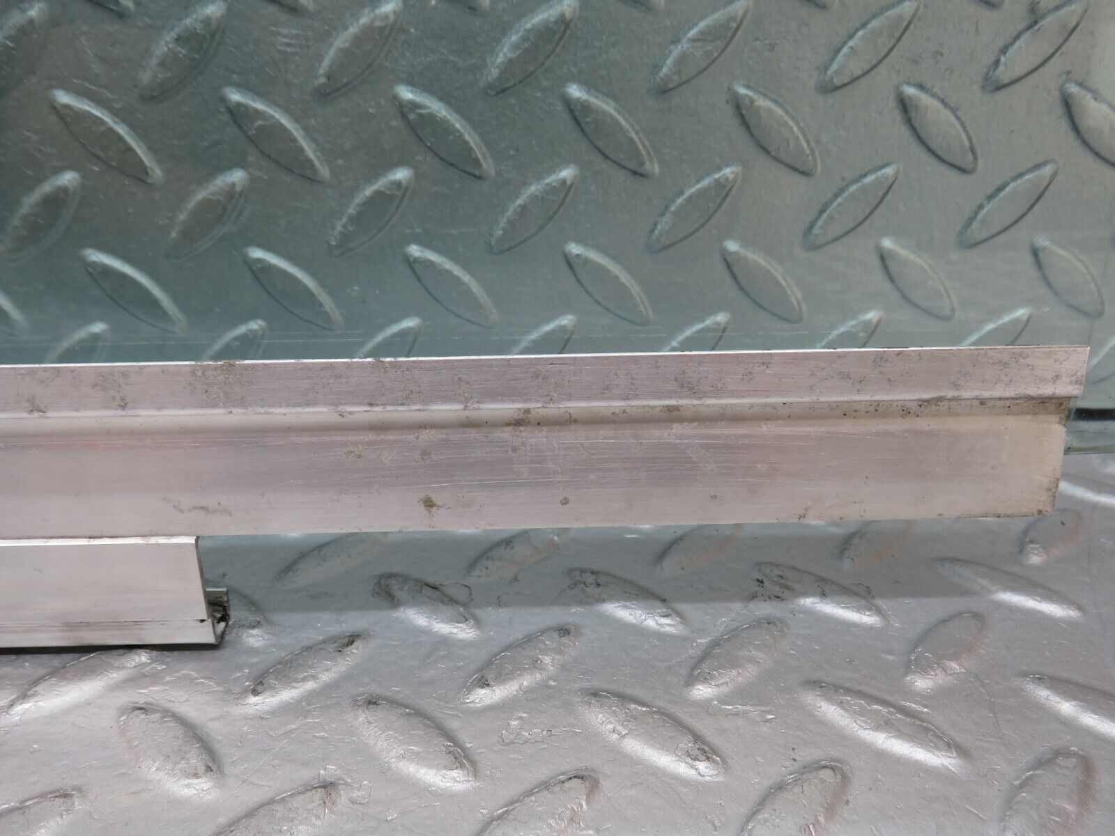 36040 Mercedes-Benz W126 420SE Rear Left Door Window Glass