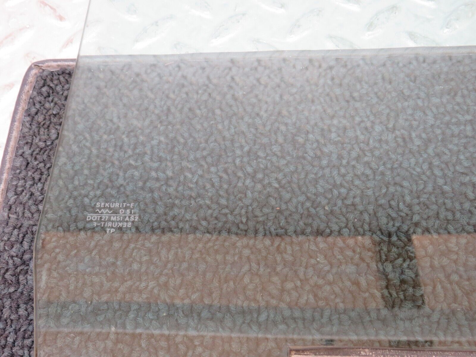 35792 Mercedes-Benz W108 Rear Left Door Window Glass