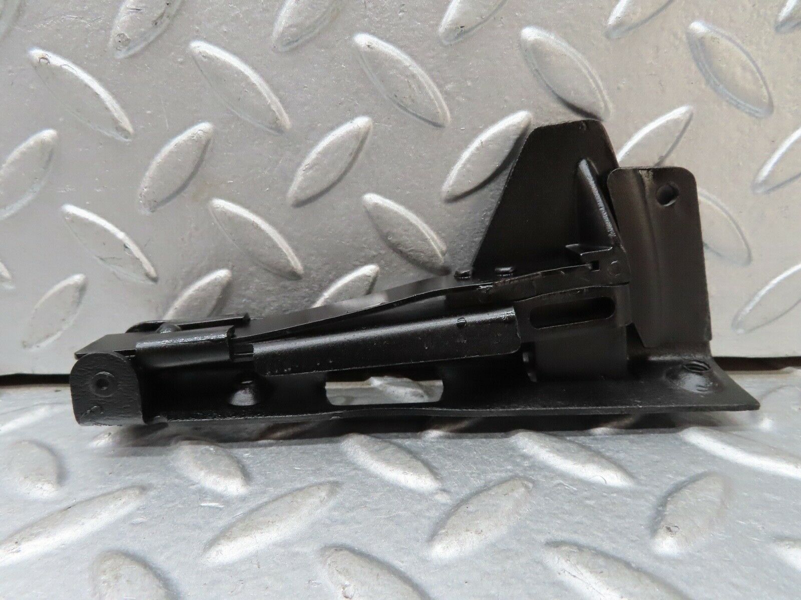 18832 Mercedes-Benz W121 190b Ponton Trunk Lock