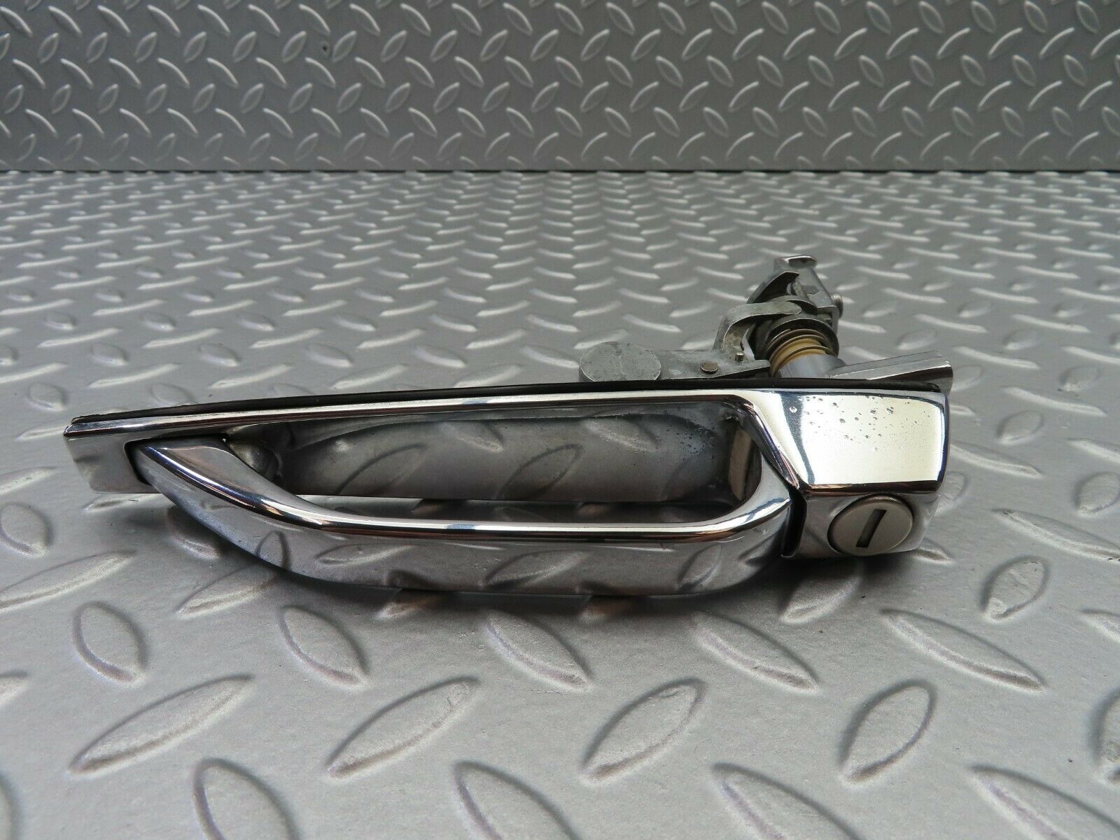 6853 Mercedes-Benz C107 350SLC Coupe Exterior Chrome Door Handle Right